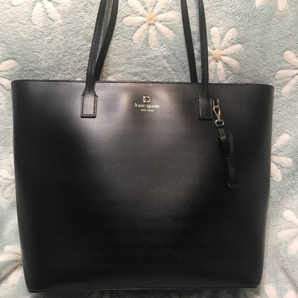 EUC Kate Spade Black Smooth Leather Tote Bag